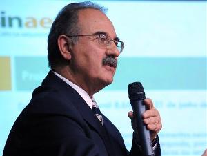 João Alberto Viol presidente do Sindicato Nacional da Arquitetura e Engenharia Civil (Sinaenco)