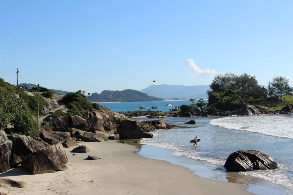 Vista da Praia do Matadeiro, uma das muitas belezas naturais de Florianópolis
