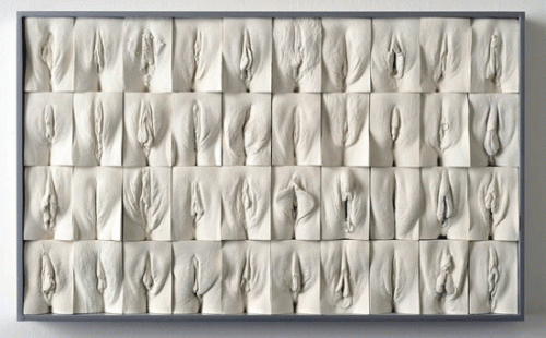 A exposição criada pelo britânico Jamie McCartney mostra uma sequência de vaginas modeladas em gesso.